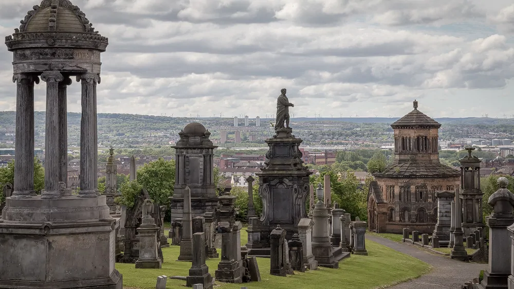 Glasgow Necropolis - the Scottish city of the dead